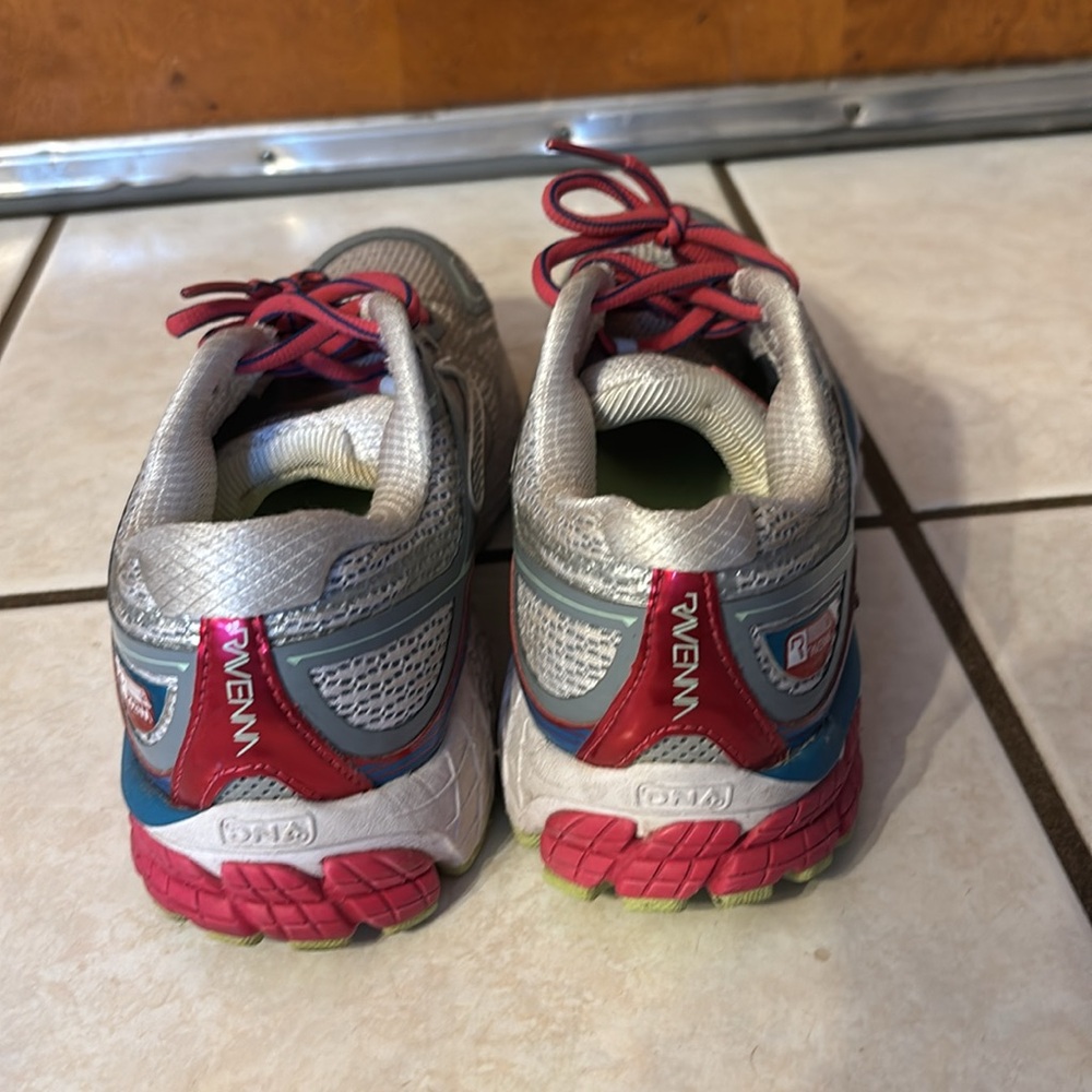 Brooks Size 8.5 Ravenna Athletic Shoes - Picture 4 of 17